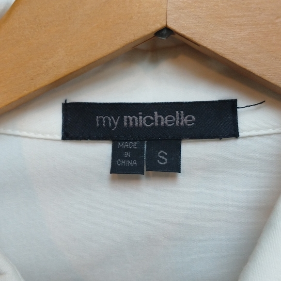My Michelle | Ruffle Front Blouse - Picture 6 of 6